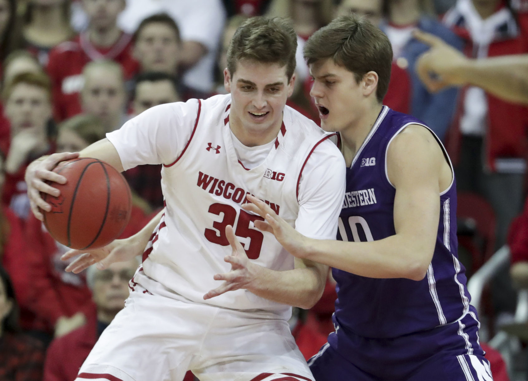 Badgers 62, Wildcats 46